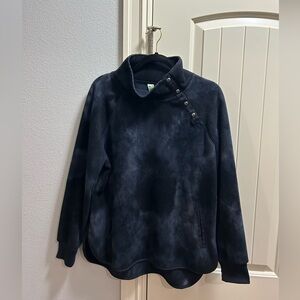 Green Tea, womens size Large, black fleece pullover.